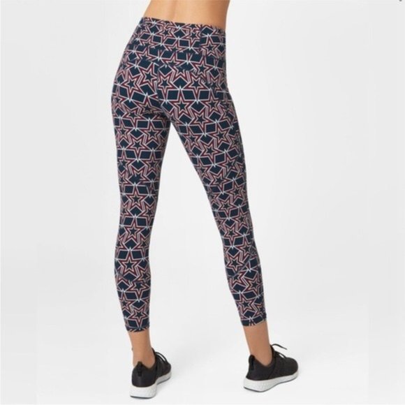 Sweaty Betty The Power 7/8 Leggings in Star Print - Picture 2 of 12